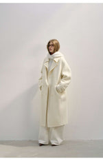 Загрузите изображение в программу просмотра галереи, Alpaca Wool Oversized Collar Coat
