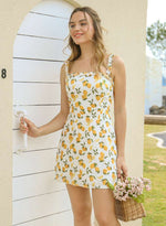 Load image into Gallery viewer, Vintage-style linen dress in floral print
