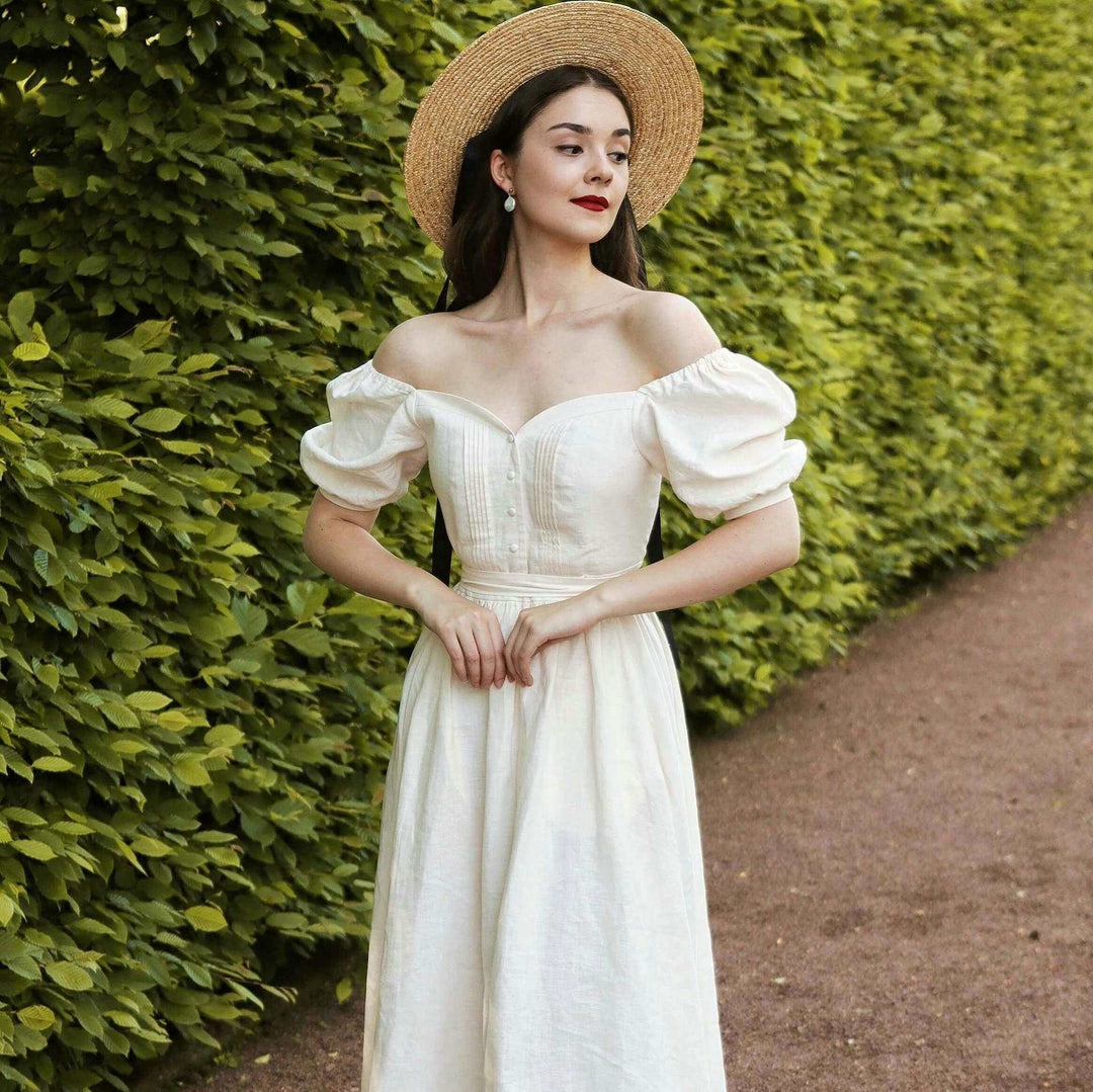 Vintage-style linen dress