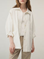 Load image into Gallery viewer, Stylish women&#39;s shirt from VIENI, made of pure cotton and designed in a mid-length cut
